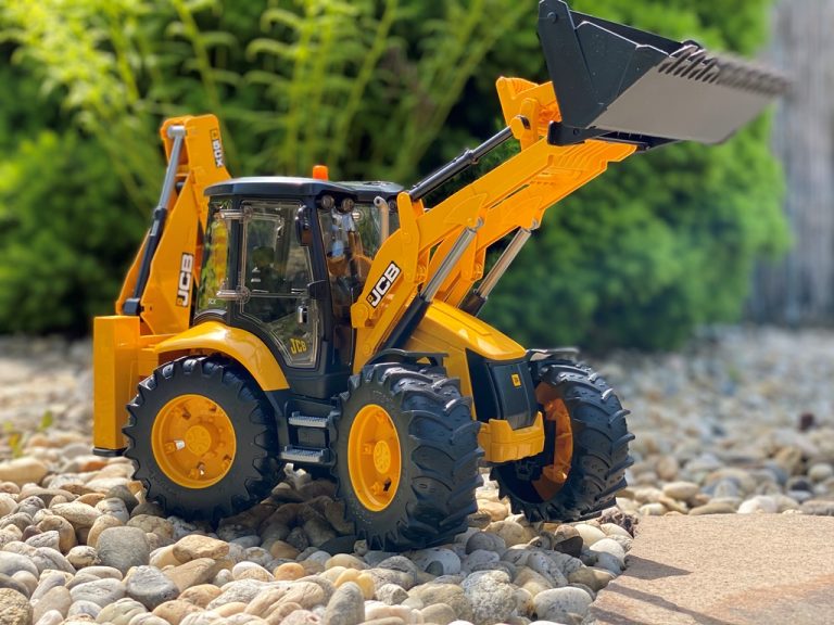 Bruder 02454 JCB 5CX Eco – Tractopelle Échelle 1:16, Godet Frontal, Pelle Arrière, Cabine Ouvrante – Jouet Chantier Dès 3 Ans